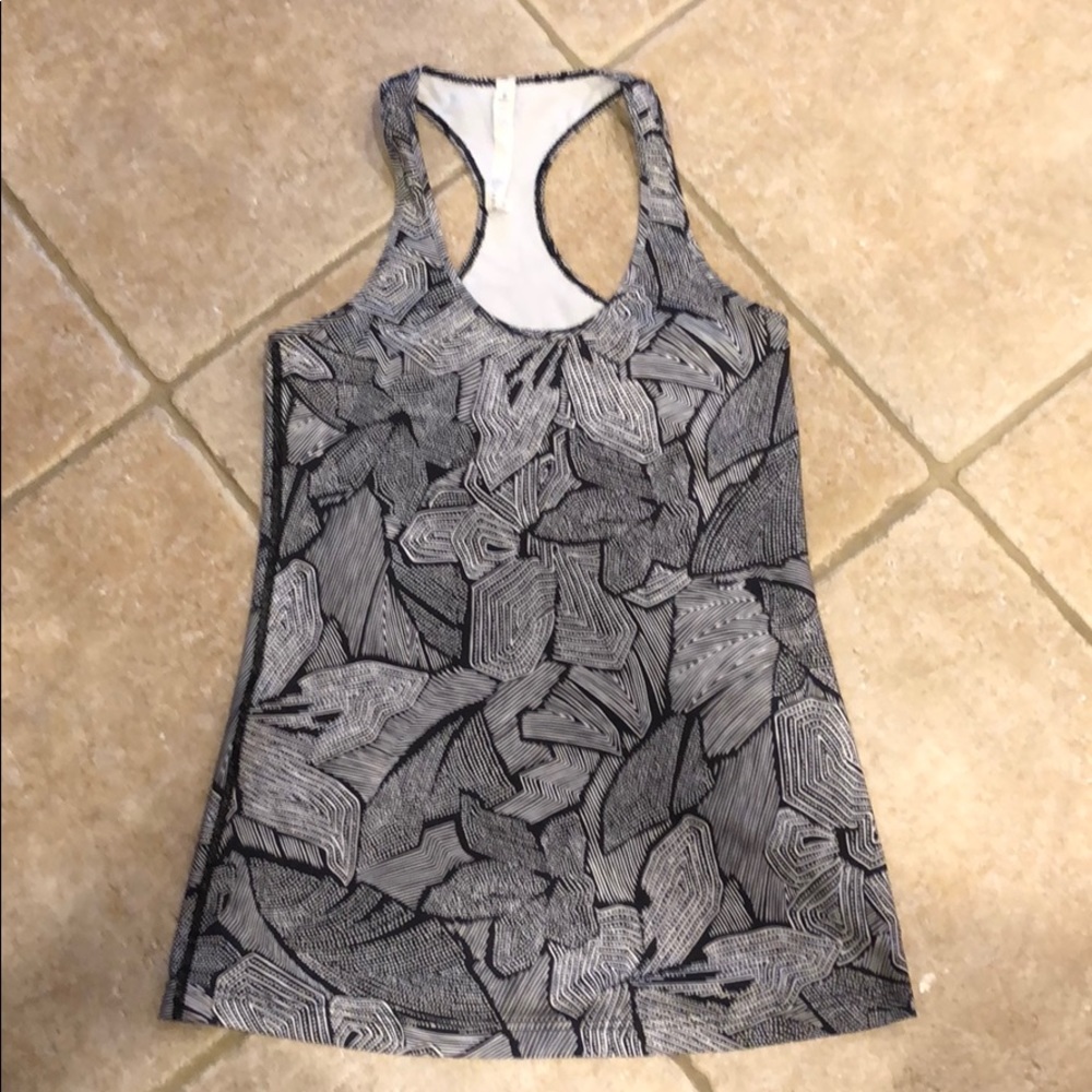 Lululemon tank